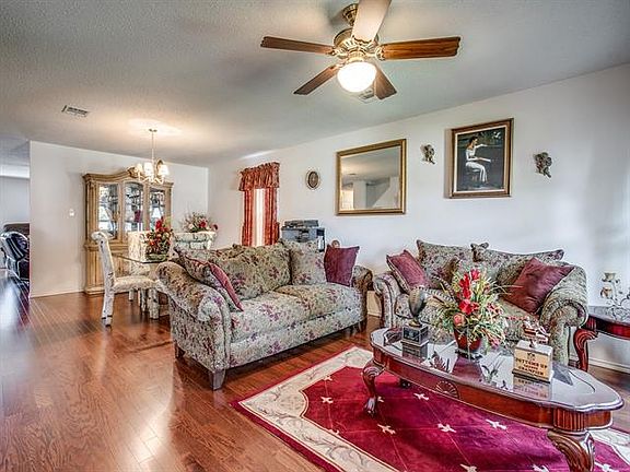 4th image of 5305 Newcastle Ln