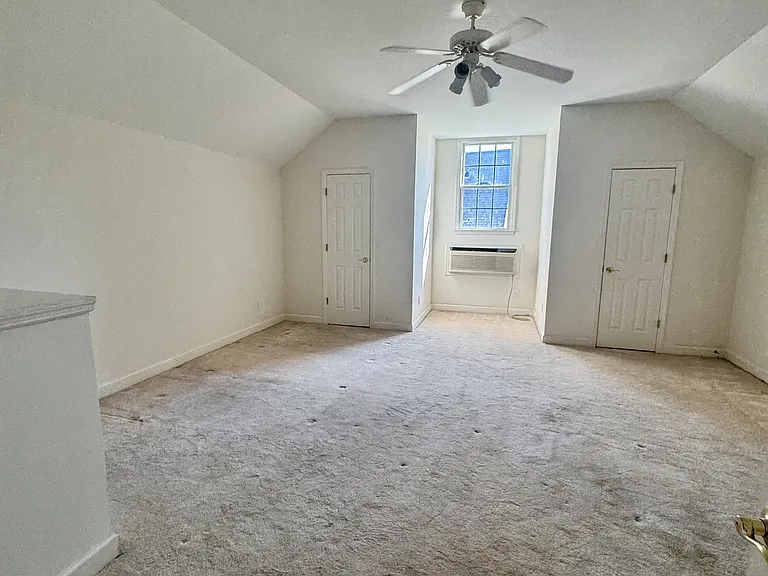 513 Alexis Dr — Photo 30