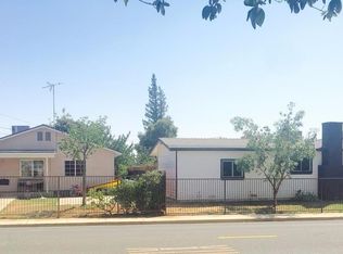 198 N Acacia St, Woodlake, CA 93286