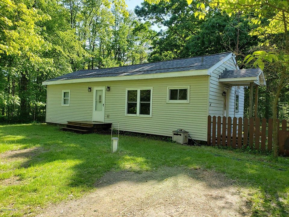 1st image of 7067 64th Ave