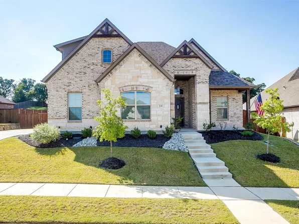 141 Fairweather Dr, Burleson, TX 76028