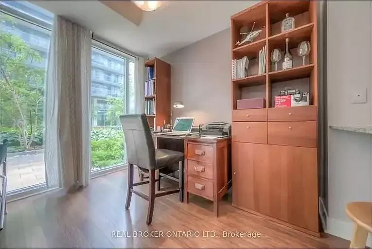 90 Stadium Rd Unit 102 photo 1