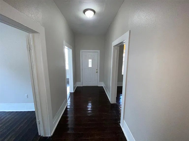 1517 Summer St — Photo 6