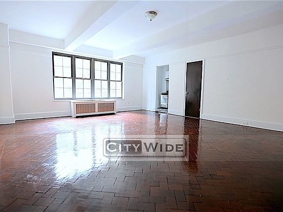 2nd image of 160 W 73rd St APT 2D