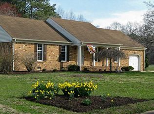 4008 Penny Ln, Chesapeake, VA 23322