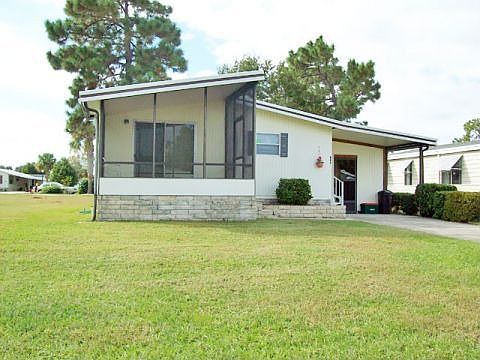 1st image of 884 Phoenix Ln