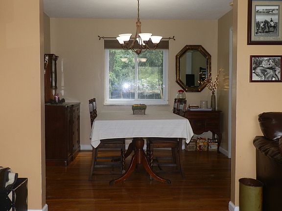 2nd image of 8221 Northport Dr
