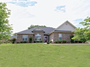 621 Trails End Cir, Bonaire, GA 31005