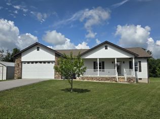 106 Maca Ridge Cir, Clarkrange, TN 38553