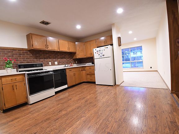 5th image of 258 Amfield Ct