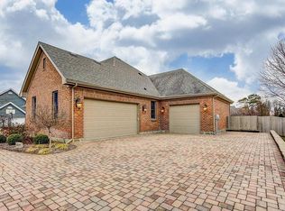 1617 Woodland Greens Blvd, Springboro, OH 45066