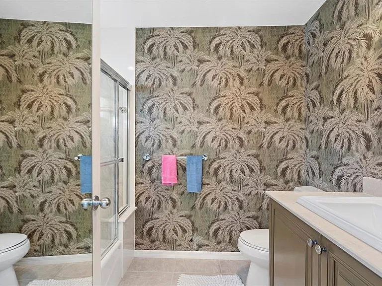 2254 Harbour Court Dr — Photo 17