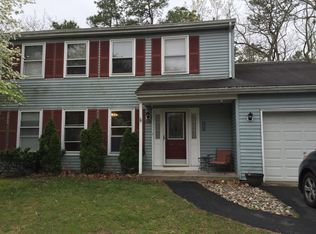 521 Fairview Rd, Medford, NJ 08055