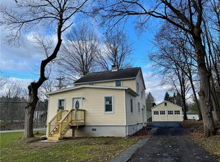 69 Overocker Rd, Poughkeepsie, NY 12603