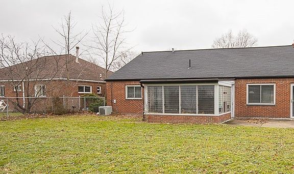 2nd image of 587 Hemlock Dr