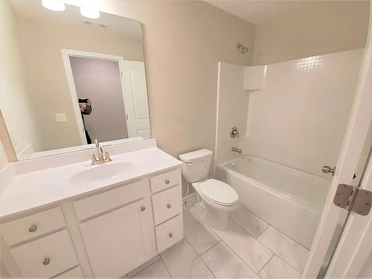 1636 Lansing Bluff Walk — Photo 17