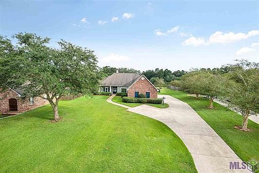 1st image of 33838 Cypress Bluff Dr