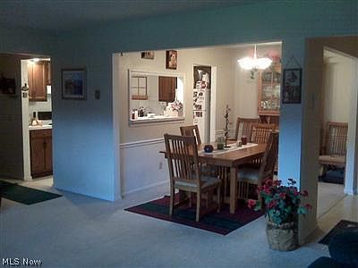 2nd image of 119 Stonyridge Dr