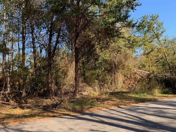 120 Lakeshore Dr, Chesnee, SC 29323