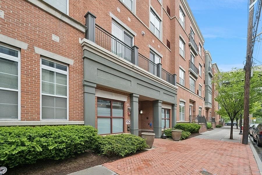 1st image of 443 2nd St APT 314