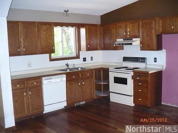2nd image of 261 Frankland St