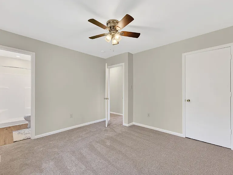 9283 Springs Rd — Photo 6