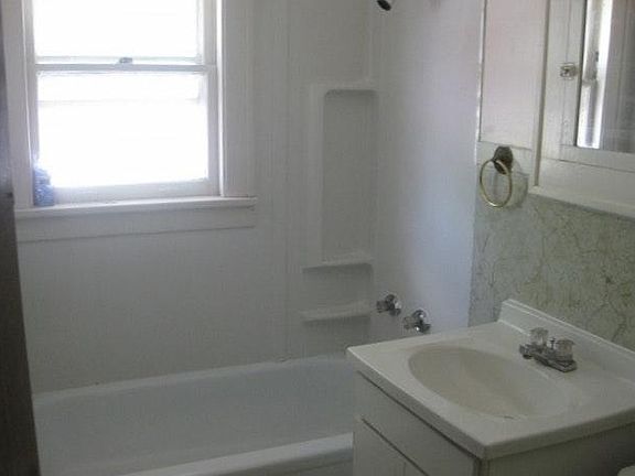 2nd image of 1016 New Hampshire St