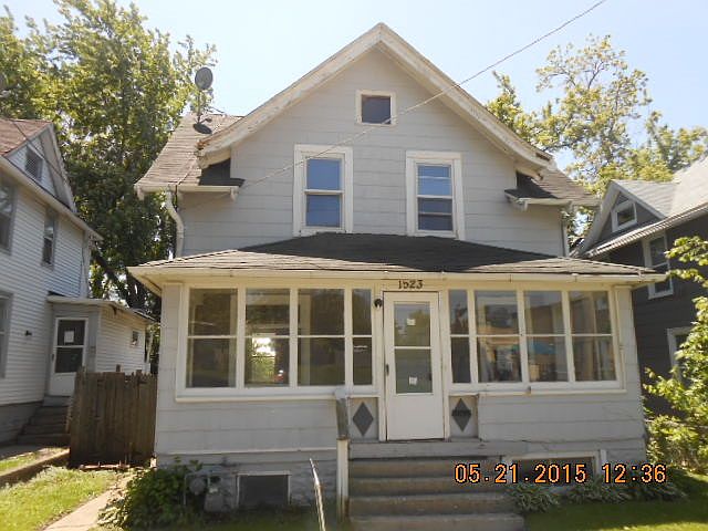 1st image of 1523 1st Ave