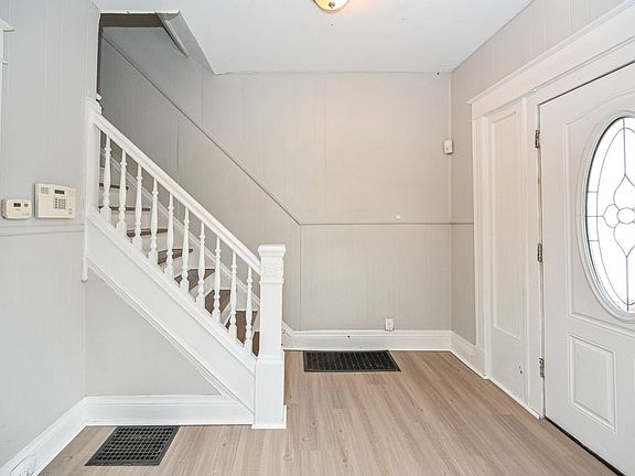 5th image of 2317 Stratford Ave