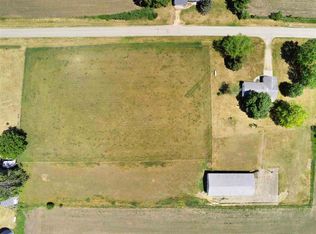 7365 E Ridott Rd, Ridott, IL 61067