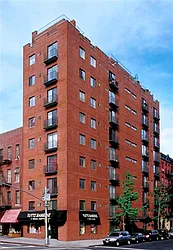 401 East 77th Street in Lenox Hill