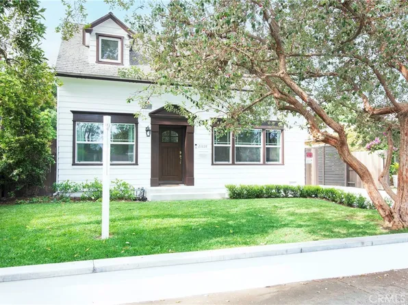21228 Lopez St, Woodland Hills, CA 91364