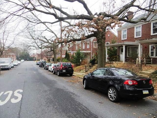 2nd image of 1005 Maple Ave