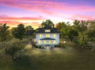 29758 N 2850 East Rd, Chenoa, IL 61726