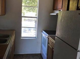 2222 Woodland Dr, Seguin, TX 78155