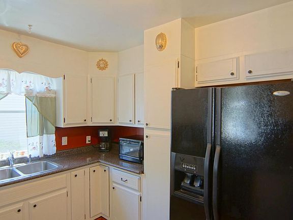 3rd image of 1431 Marion St