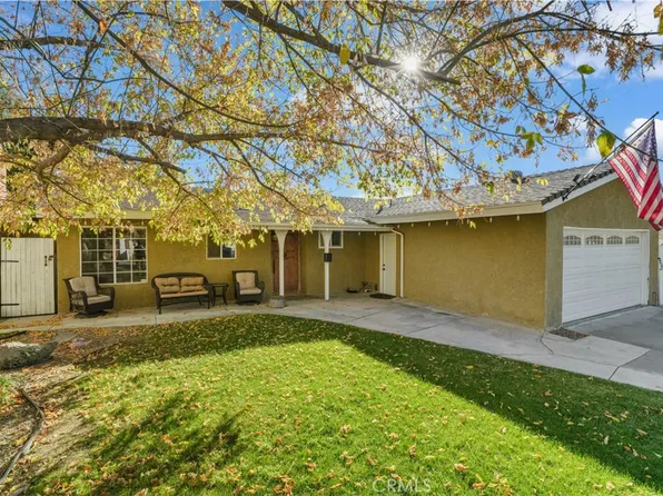 17914 Stillmore St, Santa Clarita, CA 91387