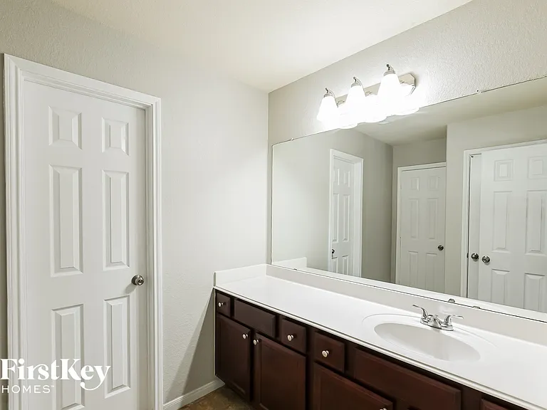 14902 Holland Grove Ct — Photo 14