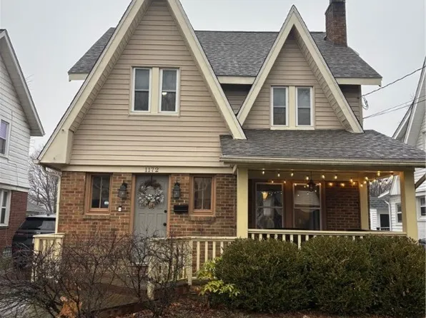 1172 Woodward Ave, Akron, OH 44310