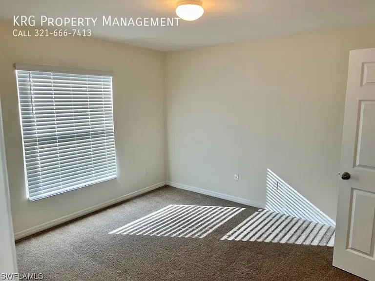 4018 NE 9th Ave — Photo 4
