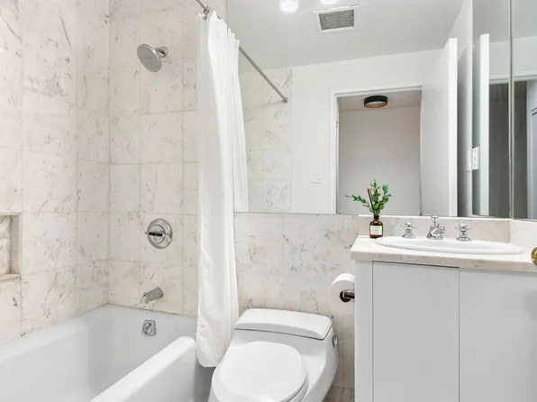 106 Central Park South image 6 of 11