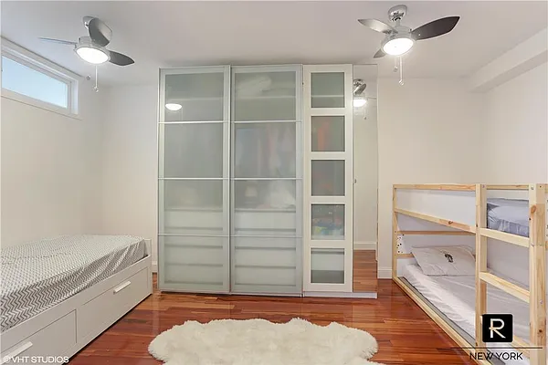 Rented by R New York | media 24