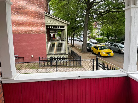 2nd image of 66 Kensington St #1