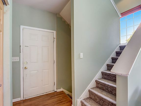 3rd image of 1476 Cambria Dr #213-1