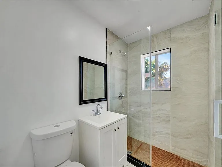 323 Elm St #7 — Photo 12