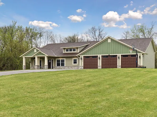 7314 255th St, Wyoming, MN 55092