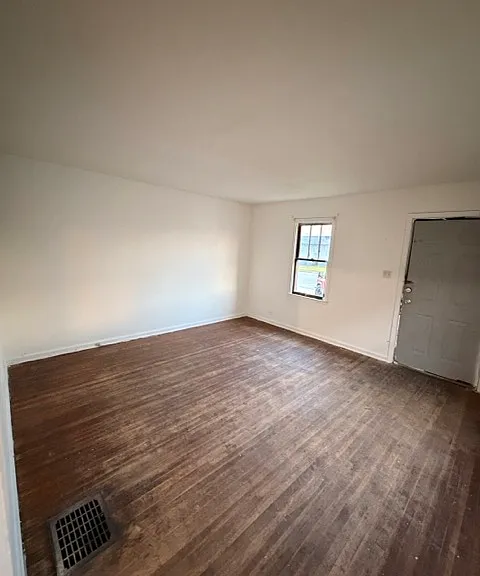 3022-3024 English Ave #3022 — Photo 6