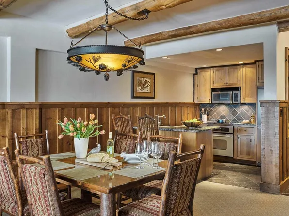 7 Whiteface Inn Ln Unit 226, Lake Placid, NY 12946