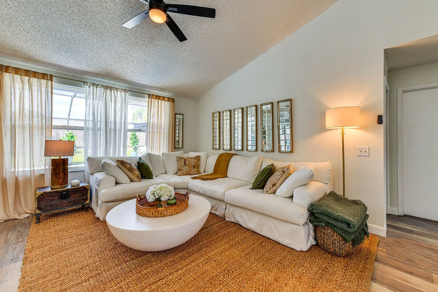3 bed, 2.0 bath, 1593 sqft, $3,612 — Photo 1