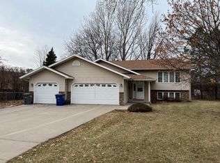 3613 5th St S, Moorhead, MN 56560